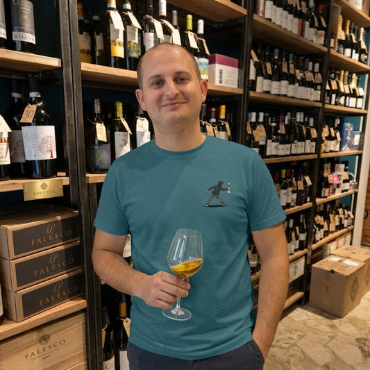 daniele.indossa.maglietta.ultras.champagne